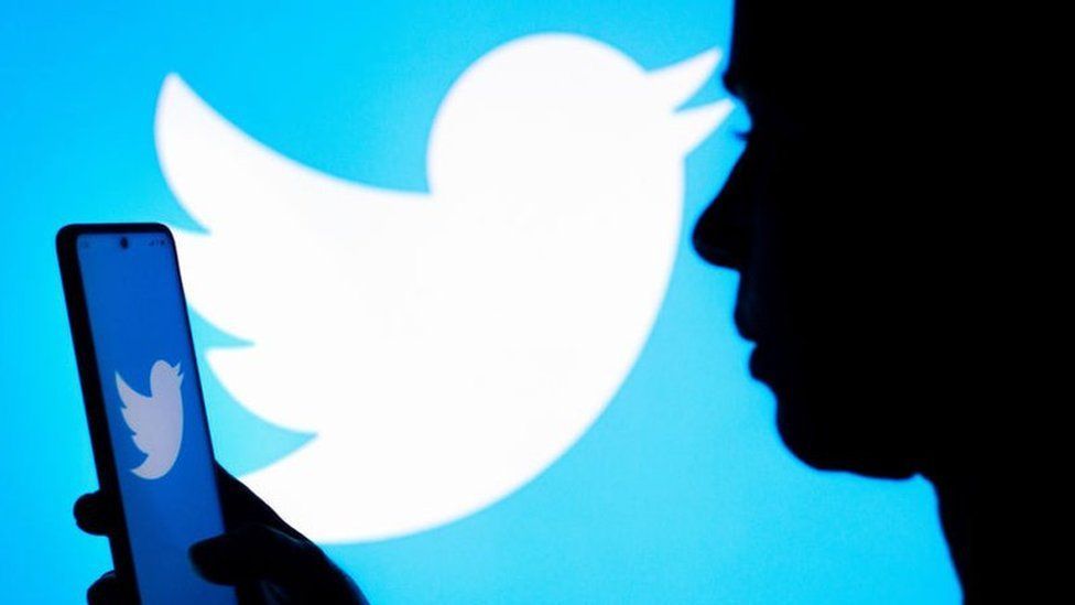 Twitter дасть вам зкомбіновати рӯзноє медіа у єдному твітови
